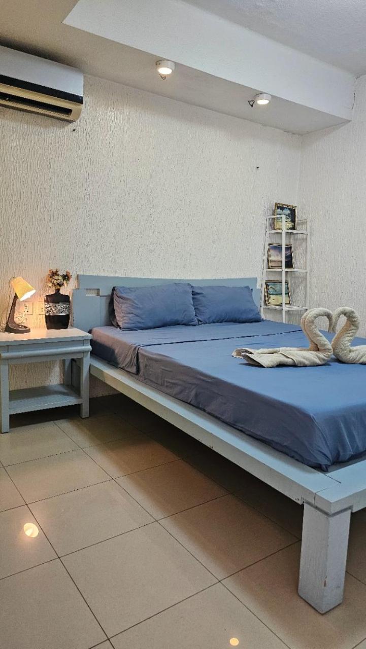 Marbella Tower 2 *